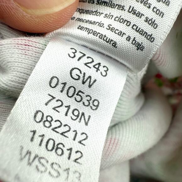 Hanna Andersson Floral Print Organic Sleeper Pajamas. - Picture 5 of 6